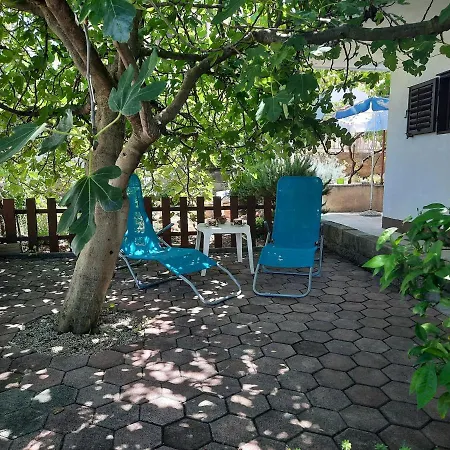 Apartment By The Sea Businci, Ciovo - 1081