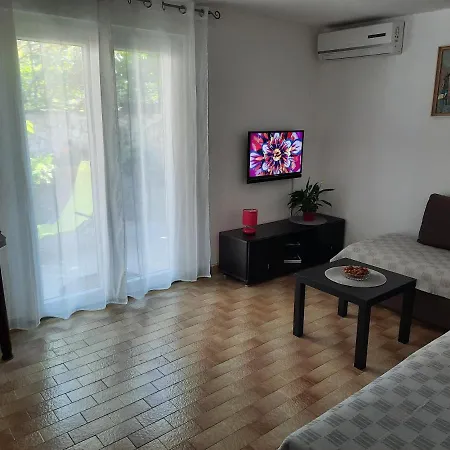 By The Sea Businci, Ciovo - 1081 Apartment Trogir